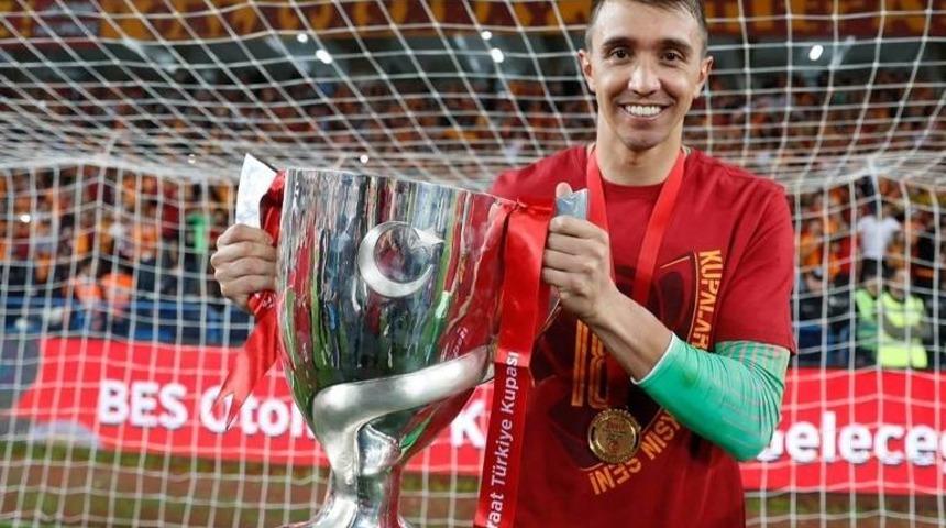 Fernando Muslera Galatasaray'dan ayrılıyor mu? Galatasaray'dan açıklama!