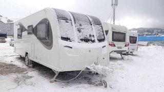 Uludağ’da karavan tatili! Otellerin tek gecelik fiyatına aylarca konaklıyorlar