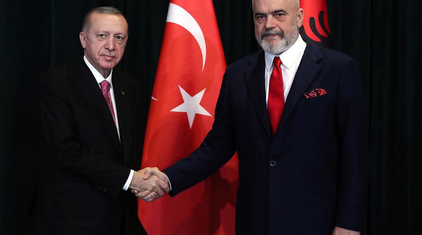 Son dakika: Cumhurbaşkanı Erdoğan'dan Arnavutluk'ta FETÖ mesajı: Derhal harekete geçmezsiniz...