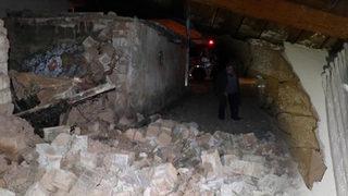 SON DAKİKA: Kayseri'deki deprem sonrası ilk görüntüler ortaya çıktı! Gece yarısı beşik gibi sallandılar (Son depremler)