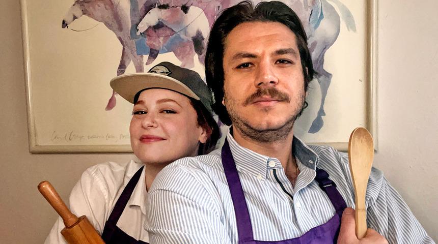New York'ta bir T&uuml;rk &ccedil;ift, pandemide ev yemeği pişirerek yemek sipariş şirketi kurdu