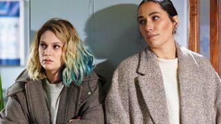 Masumlar Apartmanı'nın yıldızı Esra Ruşan'ın sütyensiz pozlarına yorum yağdı!