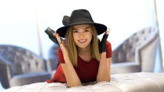 Ne olduğunu anlamadan Seda Güven bir anda yere çakıldı!