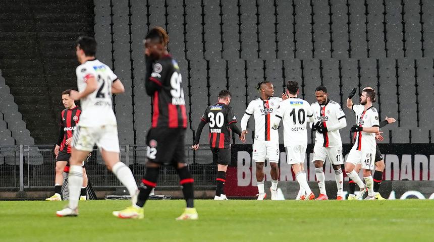 Son dakika: Beşiktaş seriye bağladı! Fatih Karagümrük'ü deviren Kartal, art arda 2. galibiyetini aldı