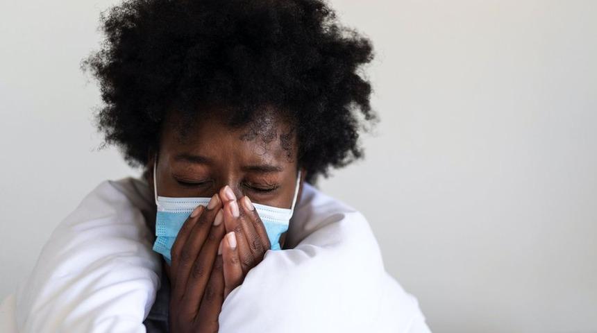 Omicron: Covid'in son varyantının semptomları neler?