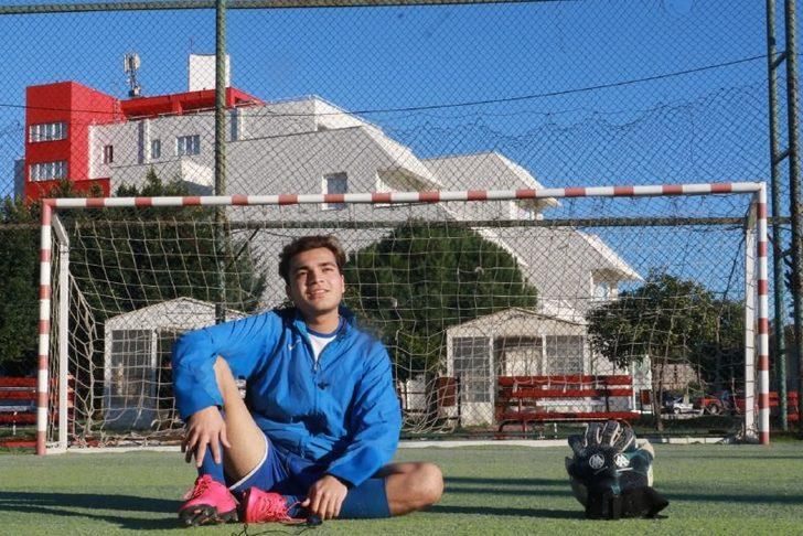 Çıktığı maç başına 100 TL alıyor, mesleği görenleri şaşkına çeviriyor! Önce onu arıyorlar G1