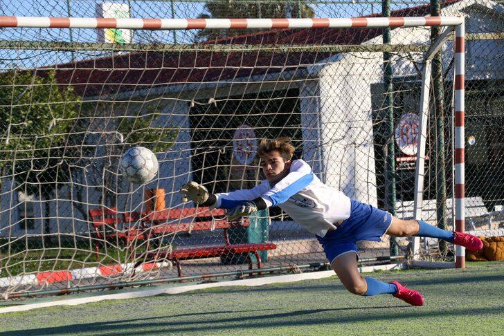 Çıktığı maç başına 100 TL alıyor, mesleği görenleri şaşkına çeviriyor! Önce onu arıyorlar G2