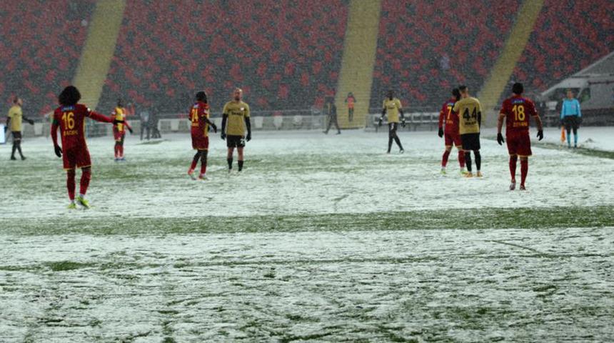 Son dakika: Süper Lig'e kar engeli! Yeni Malatyaspor-Beşiktaş maçının tarihi değişti