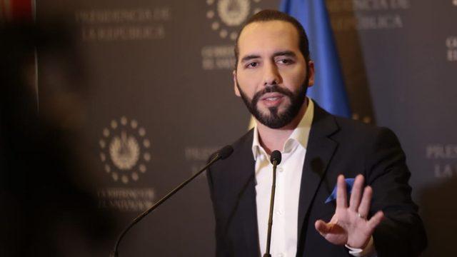 El Salvador eleştiri oklarının hedefinde! Bitcoin'den 12,5 milyon dolarlık zarar