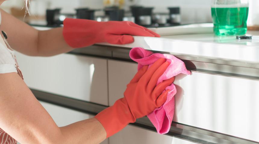 Mutfak dolaplarınız ger&ccedil;ekten temiz mi? Bu yazıyı okumadan karar vermeyin!