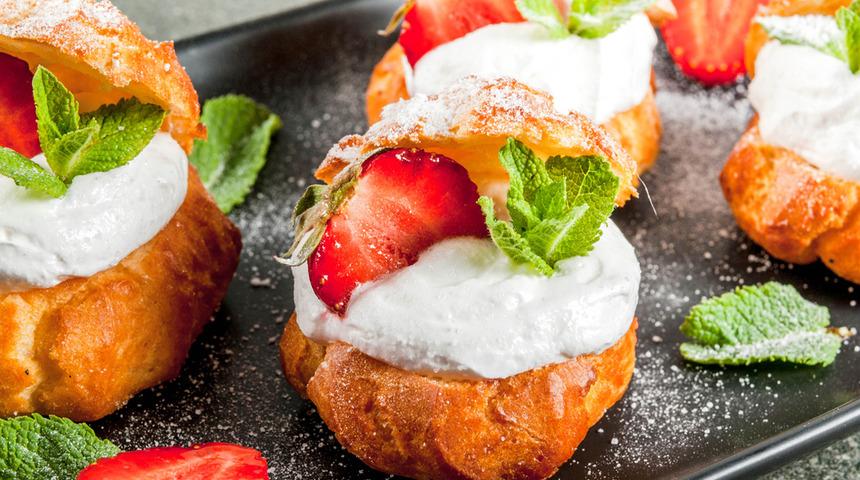 Böylesi daha hafif ve lezzetli: Meyveli profiterol tarifi