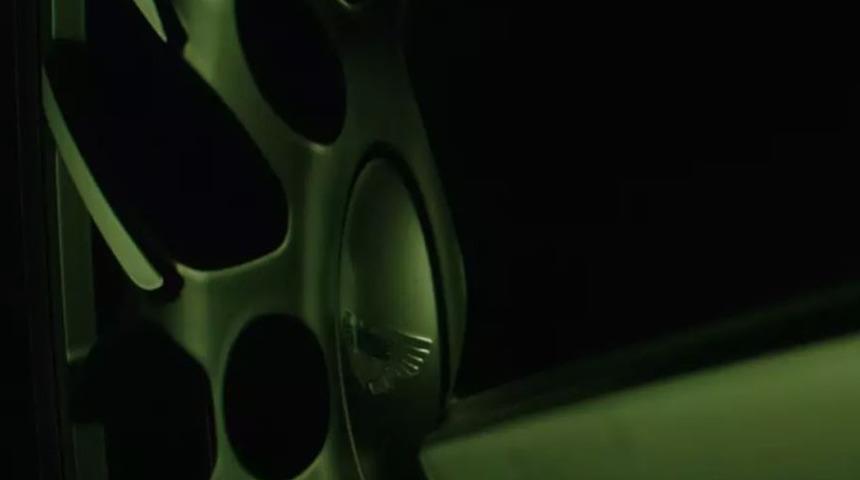 Aston Martin'den dikkat çeken duyuru! Sosyal medyadan paylaştı: "Dünyanın en güçlü lüks SUV'si"