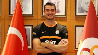 Son dakika: Galatasaray resmen açıkladı! Albert Riera geri döndü