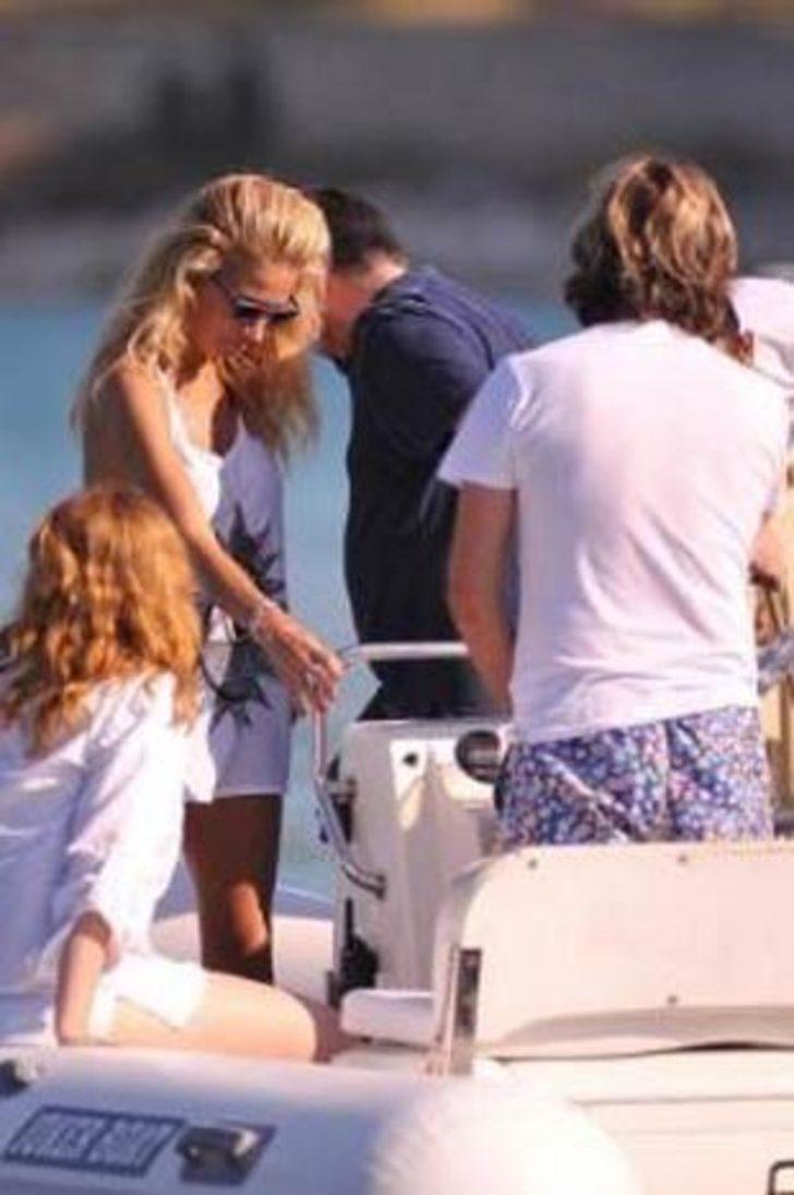 Burcu, En Seksi Kadınlar Atlası'nda G3