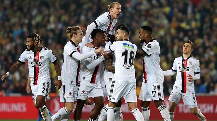 Beşiktaş masadan kalktı! Yıldız futbolcularla sözleşme yenilenmeyecek