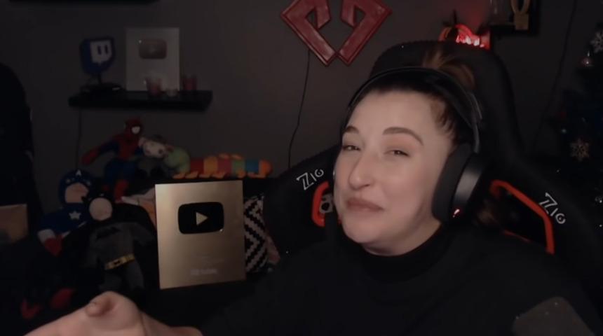 Sosyal medya Pqueen'i konuşuyor! Twitch'te "Yaşasın Irkımız" şarkısıyla dans ettiği için soruşturma açıldı