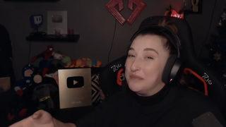 Sosyal medya Pqueen'i konuşuyor! Twitch'te Yaşasın Irkımız şarkısıyla dans ettiği için soruşturma açıldı