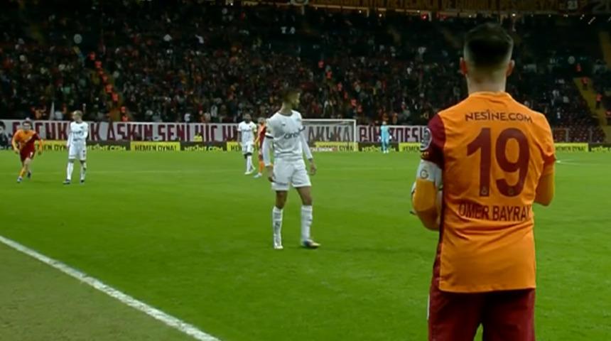 Son dakika: Yayıncı kuruluş sesi kısmak zorunda kaldı! Galatasaray taraftarından görülmemiş tepki