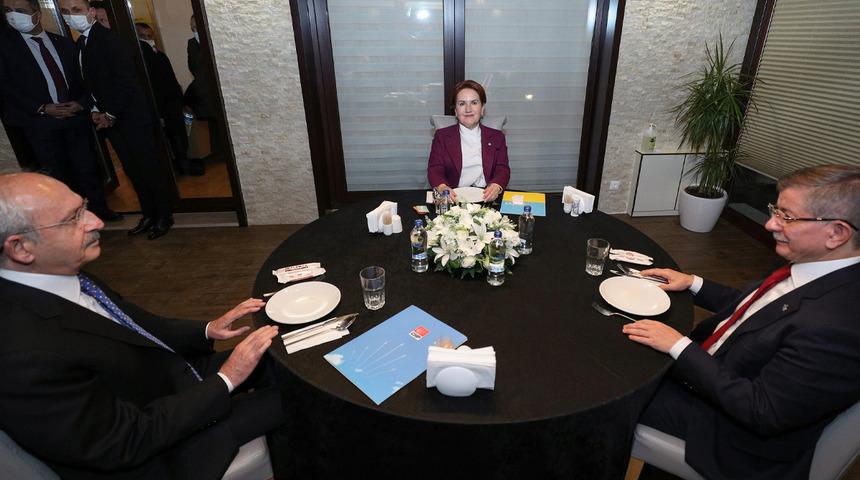 Muhalefet liderlerinden sürpriz akşam yemeği