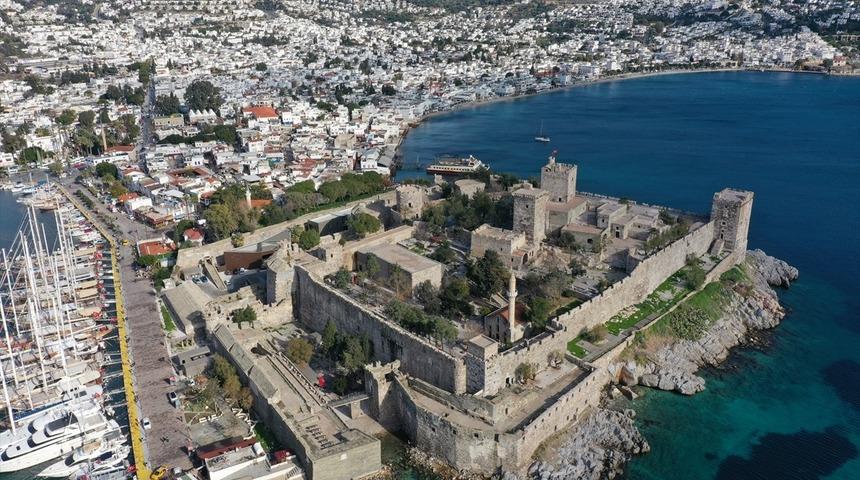 Yenilenen Bodrum Kalesi’ne ziyaretçi akını! 165 bin kişi akın etti