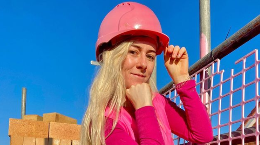 İngiltere’nin en ünlü duvar ustası! Kendisini eleştirenlere sosyal medyadan sert cevap verdi