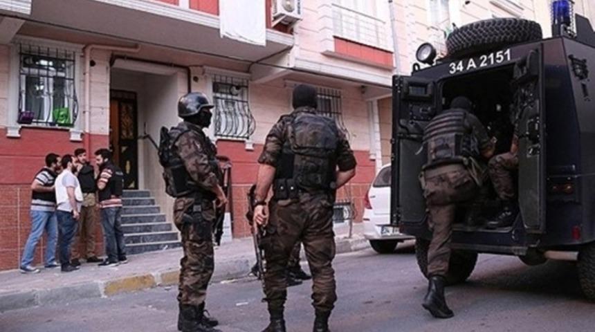 Reina katliamcısının h&uuml;cresiyle ilişkili 2 kişi yakalandı