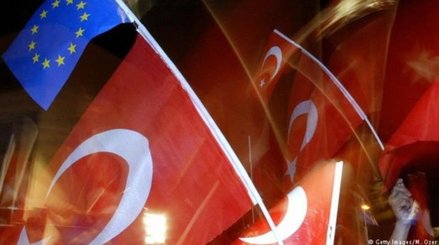 Almanya: T&uuml;rkiye ile m&uuml;zakereler derhal bitirilmeli