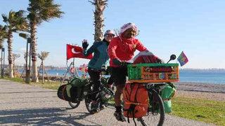 Bisikletleri ile Avrupa turuna çıkan Fransız çift Türk misafirperverliğine hayran kaldı