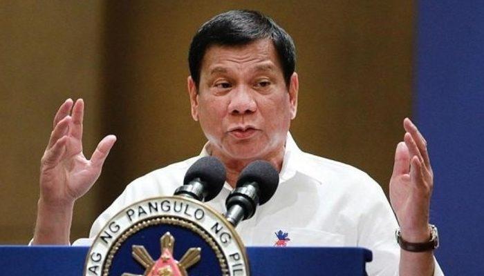 Filipinler lideri itiraf etti: Şüphelileri bizzat öldürdüm