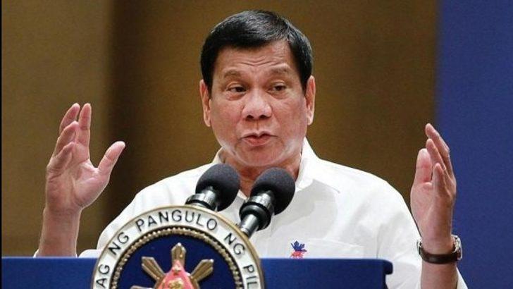 Filipinler lideri itiraf etti: Şüphelileri bizzat öldürdüm