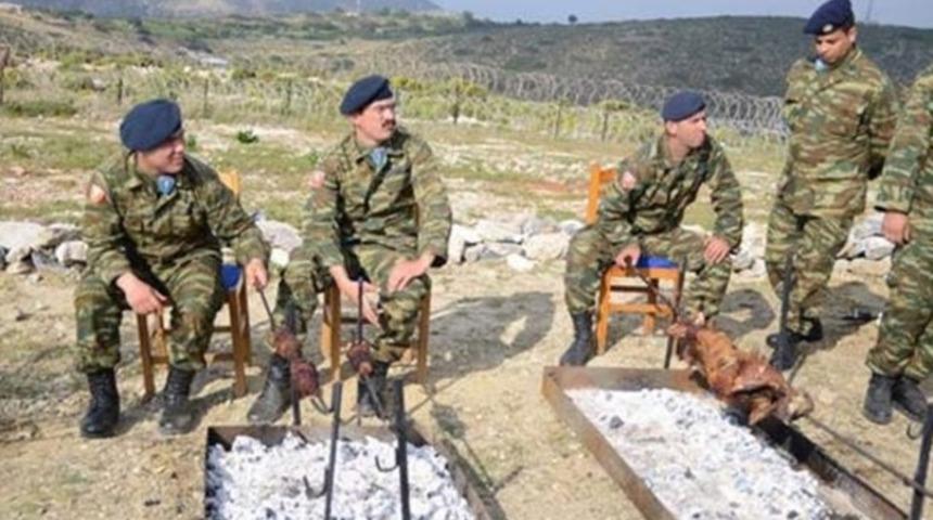 Yunanistan'dan Eşek Adası'nda 'mangal keyfi' şovuna ilişkin a&ccedil;ıklama