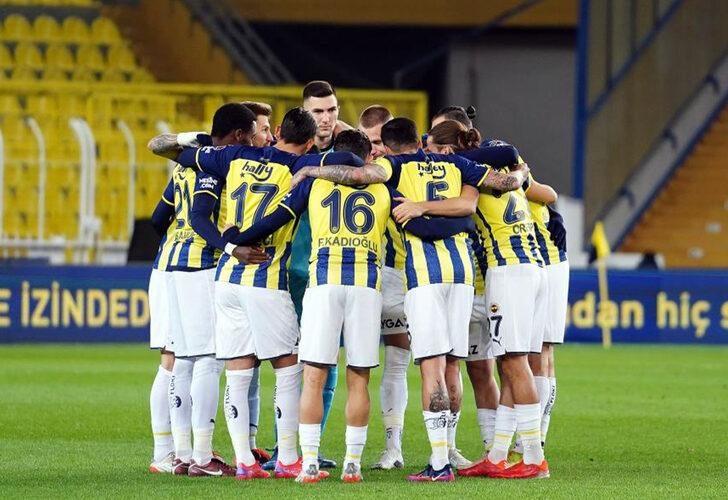 Taha Altıkardeş Fenerbahçe yolunda! Genç stoperin transferi için Bursasporla anlaşma sağlandı