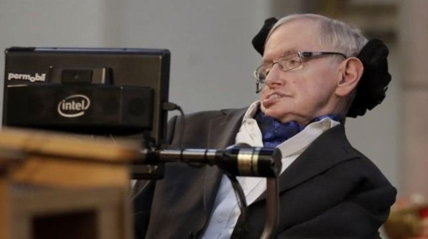 Stephen Hawking uzaya gidiyor