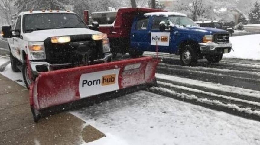 Porno sitesinden belediye hizmeti