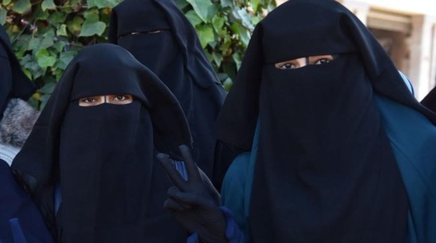 Suudi Arabistan'da bir ilk: Kadınlar g&uuml;n&uuml; kutlandı