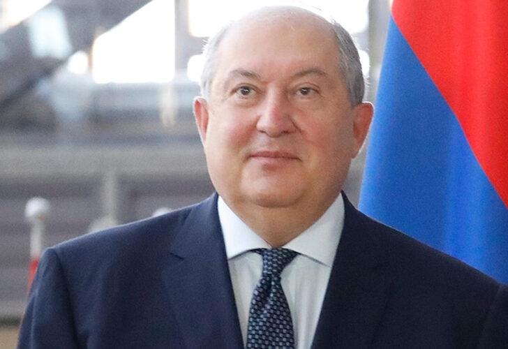 Son dakika: Armen Sarkisyan istifa etti