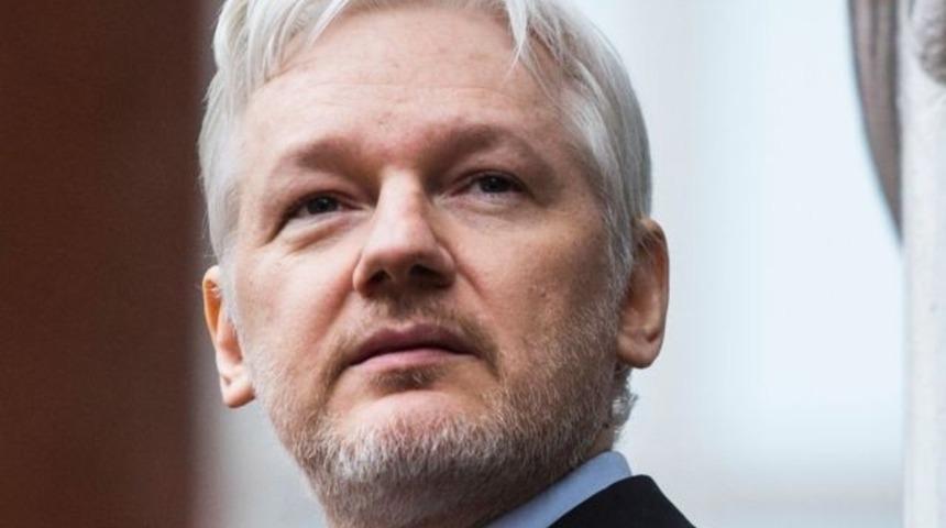 Assange: Cesur bir aktivist mi, yoksa sadece ilgi isteyen bir adam mı?