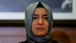 Bakan Kaya Hollanda'dan sınır dışı edilmemiş, kendi isteğiyle ayrılmış