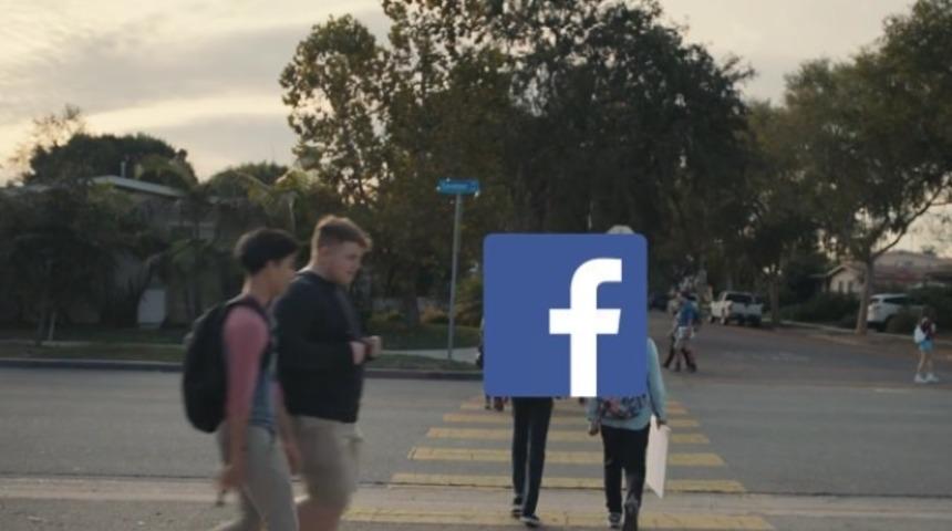 Facebook yapay zeka yazılımını kullanıma s&uuml;r&uuml;yor