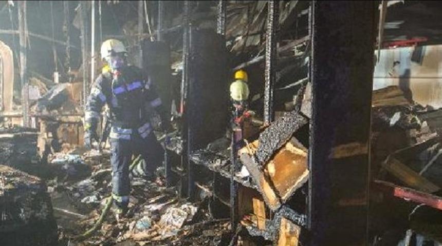 T&uuml;rklerin işyerlerini kundakladılar