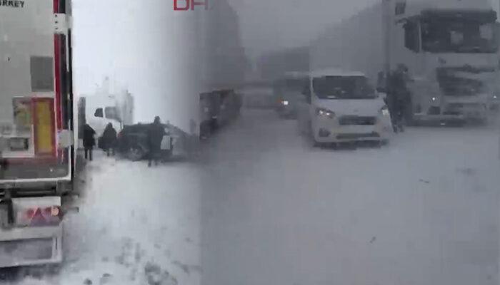 SON DAKİKA | Arnavutköy'de bir anda kar bastırdı, çok sayıda zincirleme kaza meydana geldi thumbnail