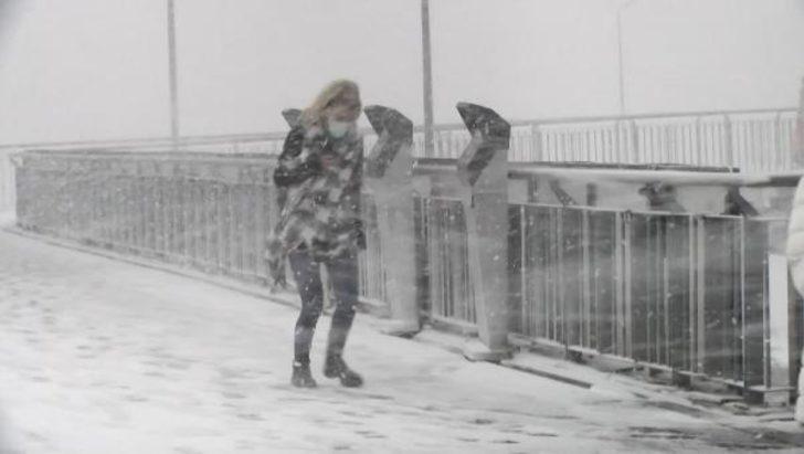 Son dakika: İstanbul kara teslim oldu; trafik durdu yollar kapandı araçlar birbirine girdi! İşte İstanbul'daki son durum... G4