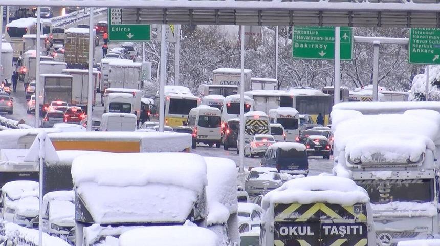 TEM otoyolu açıldı mı? 25 Ocak TEM otoyolu trafiğe açık mı kapalı mı?