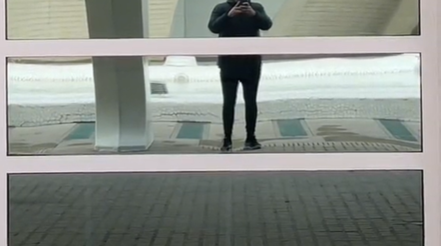 2027 yılından geldiğini söyleyen zaman yolcusu sosyal medyada gündem yarattı! “İnsanlığın nesli tükendi, şehirde yalnızım”