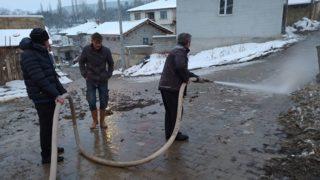 Her hastalığa şifa ama yoldaki buzu onunla eritiyorlar: 52 yıldır boşa akıyor