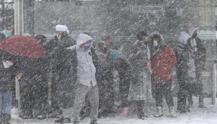 İstanbul'da dün gece -43 derece ölçüldü! Uzman isim açıkladı: Çarşamba ve Perşembe gününe dikkat