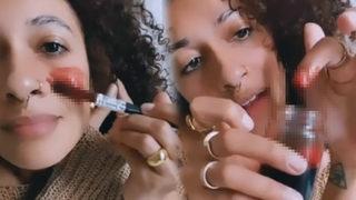 Sosyal medya fenomeni öyle bir güzellik formülü verdi ki duyanlar hayrete düştü! Kendi regl kanını içip yüzüne sürdü