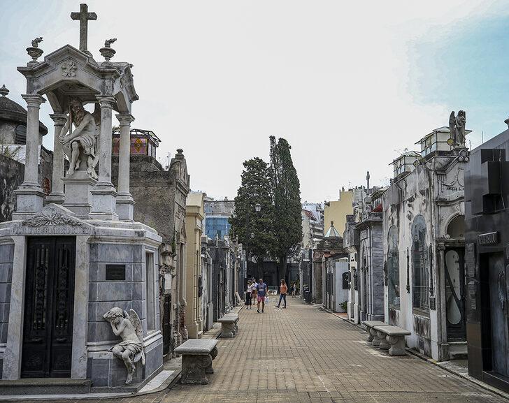 Buenos Aires'in ilk halk mezarlığı! Arjantin'de bir turistik mezarlık: Recoleta Mezarlığı