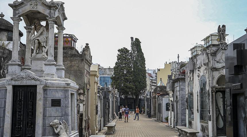 Buenos Aires'in ilk halk mezarlığı! Arjantin'de bir turistik mezarlık: Recoleta Mezarlığı