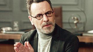 Şiddet iddiaları sonrası evine kapanan Ozan Güven kadın rolüyle geri dönüyor!